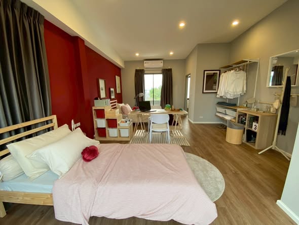 bedroom of britloft โชคชัย 4