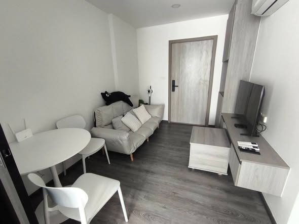 living room of Brixton Pet&Play Phahol 50 Station