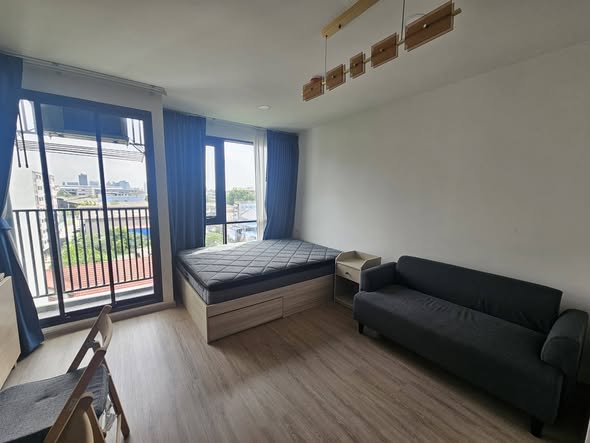 bedroom of Brompton Pet Friendly Samrong Station บรอมป์ตัน เพ็ท เฟรนด์ลี่ สำโรง สเตชั่น