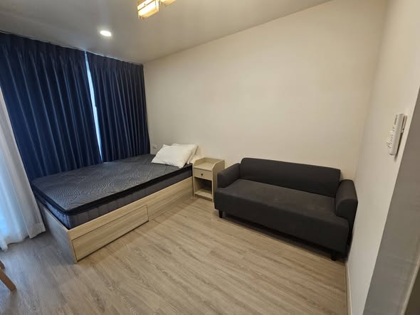 bedroom of Brompton Pet Friendly Samrong Station บรอมป์ตัน เพ็ท เฟรนด์ลี่ สำโรง สเตชั่น