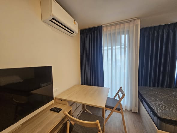 bedroom of Brompton Pet Friendly Samrong Station บรอมป์ตัน เพ็ท เฟรนด์ลี่ สำโรง สเตชั่น