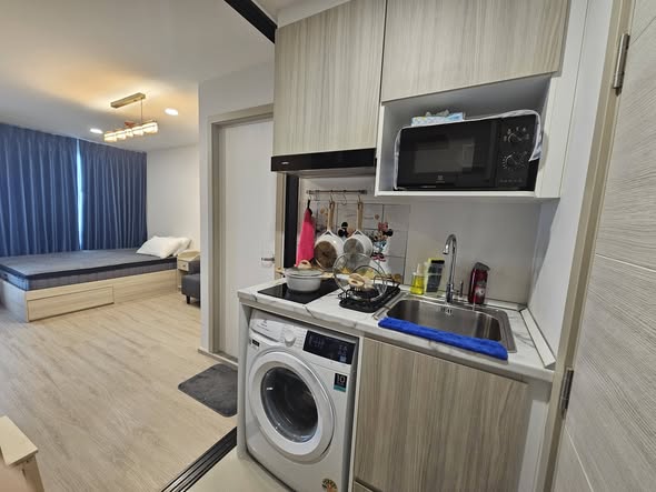 bedroom of Brompton Pet Friendly Samrong Station บรอมป์ตัน เพ็ท เฟรนด์ลี่ สำโรง สเตชั่น