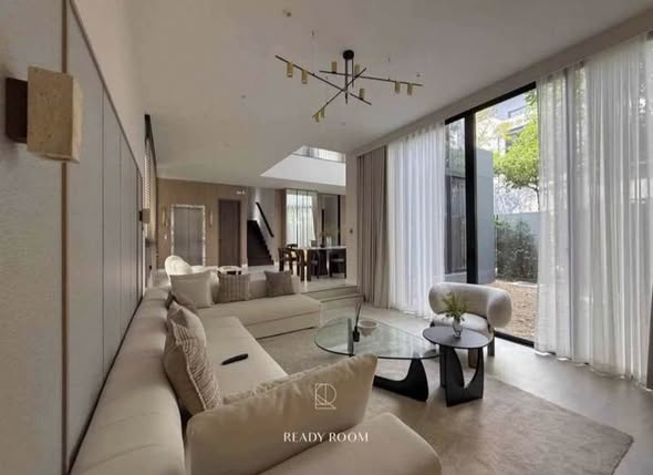 bedroom and living room of บูก้าน กรุงเทพกรีฑา | Bugaan Krungthep Kreetha