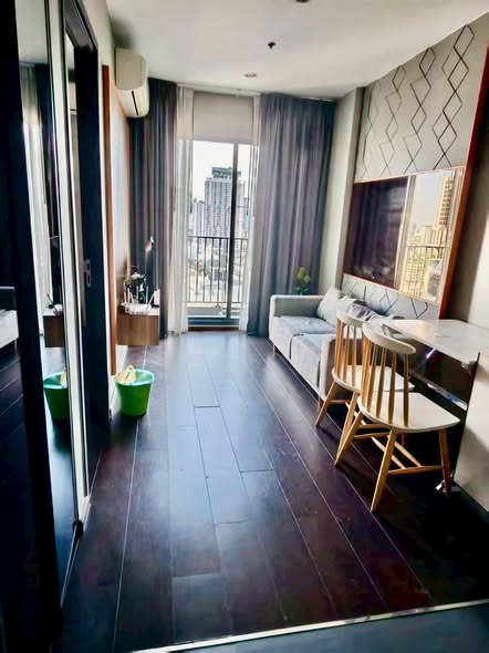 bedroom of C Ekkamai Condominium