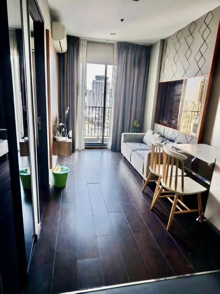 bedroom of C Ekkamai Condominium