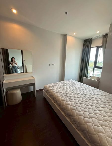 bedroom of C Ekkamai Condominium
