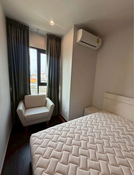 bedroom of C Ekkamai Condominium
