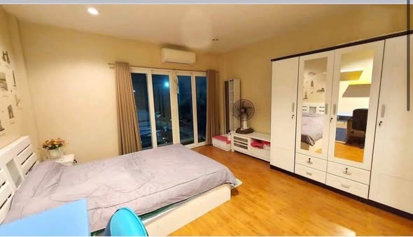 bedroom and room interior of Casa City Rama 2