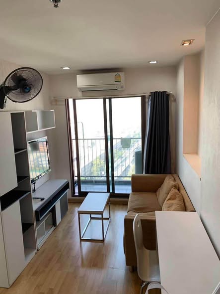 living room and bedroom of Casa Condo Asoke-Dindaeng
