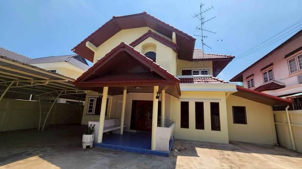 Casa Presto House Wongwan-Pinklao | Q House