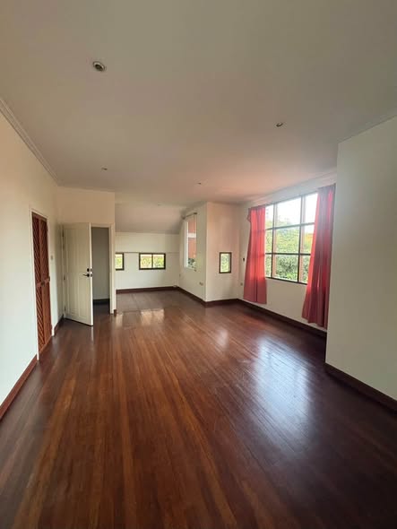 Casa Presto House Wongwan-Pinklao | Q House