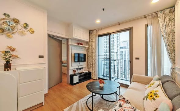 living room and bedroom of CEIL By Sansiri