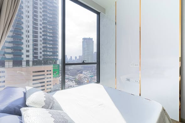 bedroom and room interior of Celes Asoke