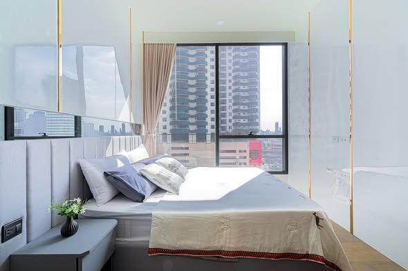 bedroom and room interior and bathroom of Celes Asoke