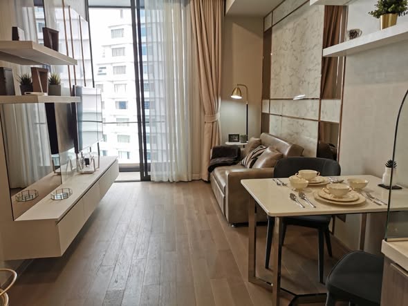 living room of Celes Asoke