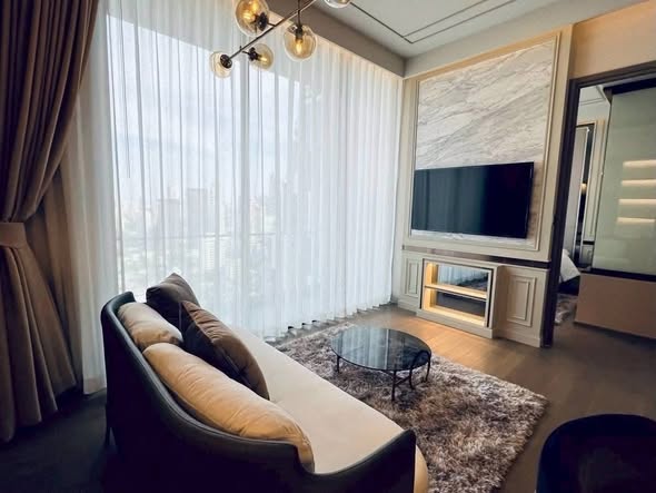 living room and bedroom of Celes Asoke