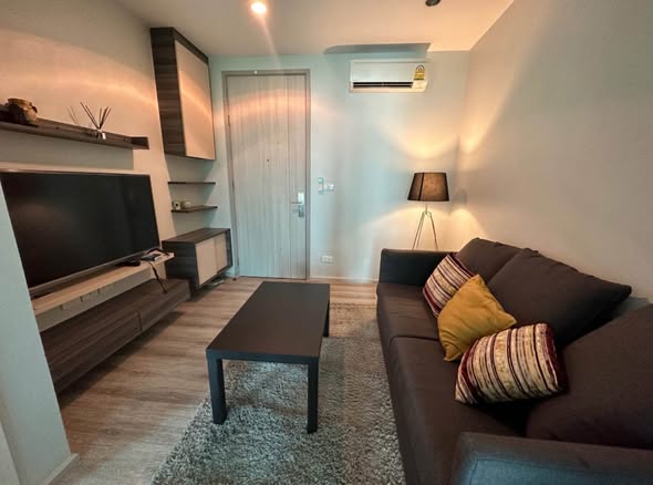 bedroom and living room of Centric Ari Station