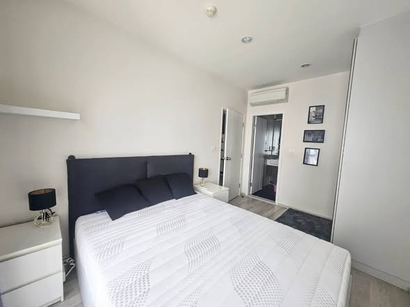 bedroom of Centric Huai Khwang Station