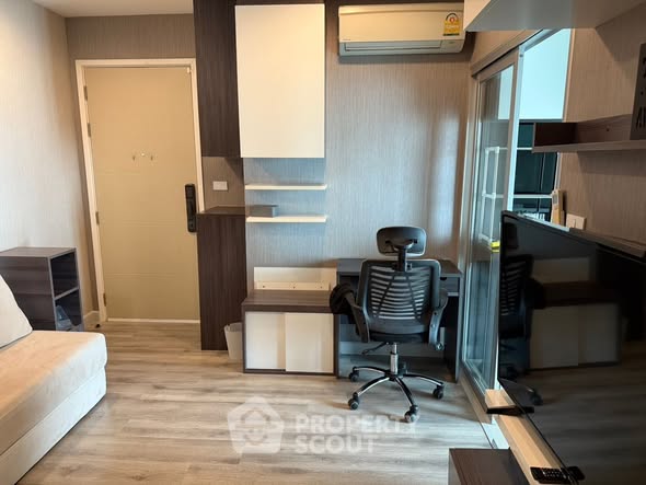 bedroom of Centric Sathon-St Louis