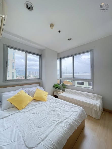 bedroom of Centric Scene Ratchavipha