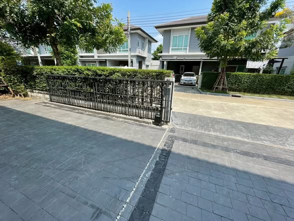 Centro Bangna-Wongwaen เซนโทร บางนา-วงแหวน
