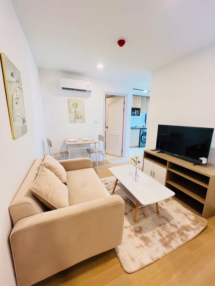 living room and bedroom of Cerocco Bangna 36