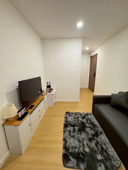 living room and bedroom of Cerocco Bangna 36