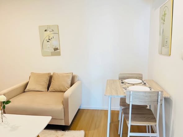 living room and room interior of Cerocco Bangna 36