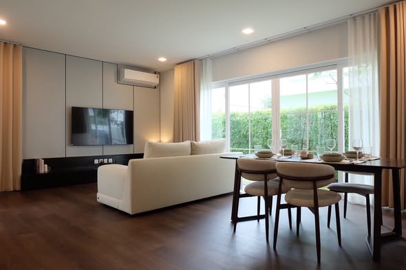 living room and room interior of Chaiyapruek Bangna KM15