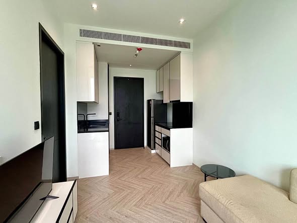 bedroom of Chapter Charoennakhon–Riverside