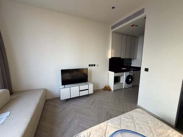 bedroom of Chapter Charoennakhon–Riverside