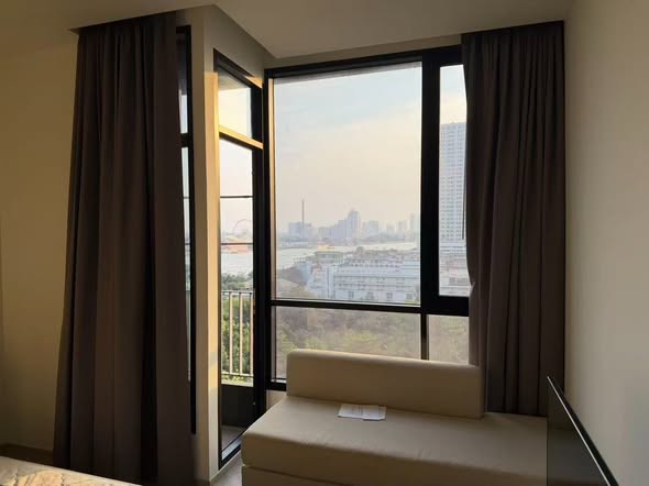 bedroom of Chapter Charoennakhon–Riverside
