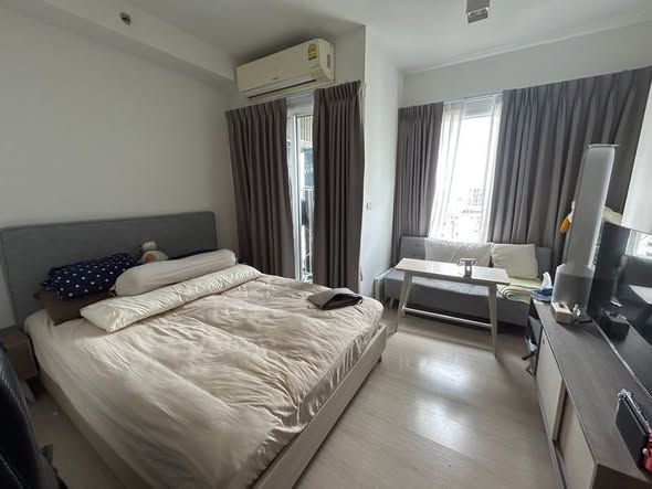 bedroom of Chapter One Eco Ratchada-HuaiKhwang