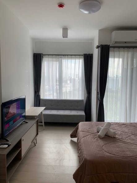 bedroom of Chapter One Eco Ratchada-HuaiKhwang