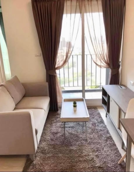 bedroom and living room of Chapter One Eco Ratchada-HuaiKhwang