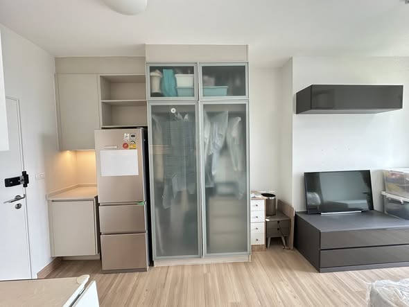 bedroom and room interior of Chapter One Eco Ratchada-HuaiKhwang