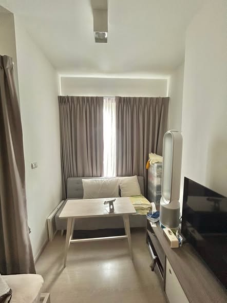 living room and bedroom of Chapter One Eco Ratchada-HuaiKhwang