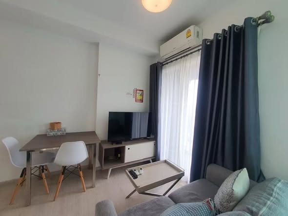 living room and bedroom of Chapter One Eco Ratchada-HuaiKhwang