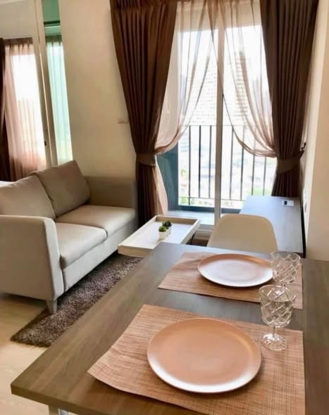 room interior of Chapter One Eco Ratchada-HuaiKhwang