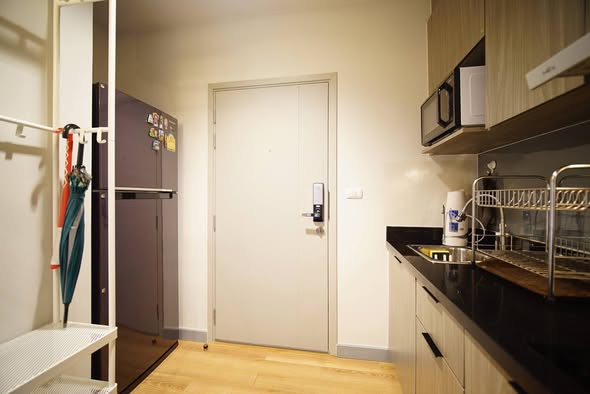 bathroom of Chapter One Midtown Lat Phrao 24
