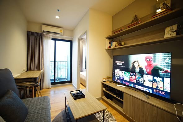 bedroom and living room of Chapter One Midtown Lat Phrao 24