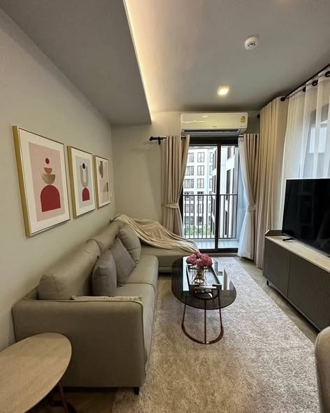 bedroom and living room of CHAPTER THONGLOR 25