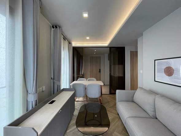 bedroom and living room of CHAPTER THONGLOR 25