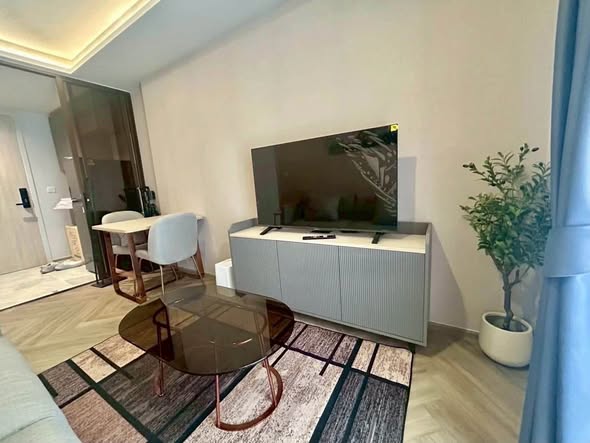 living room and room interior of CHAPTER THONGLOR 25
