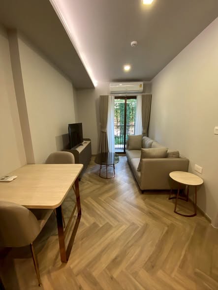 room interior of CHAPTER THONGLOR 25