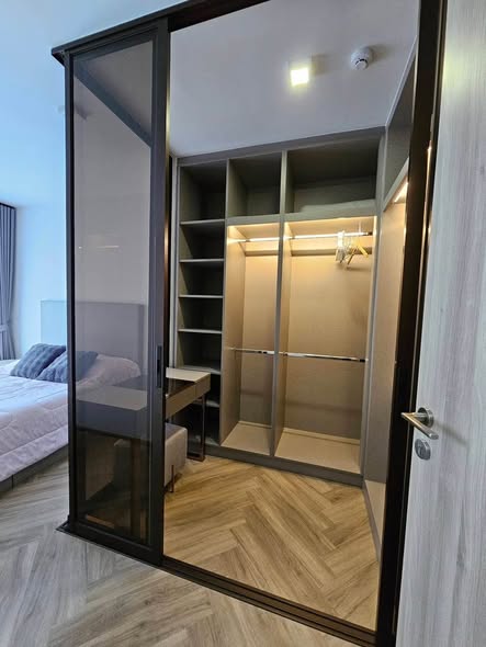 room interior of CHAPTER THONGLOR 25