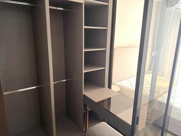 room interior of CHAPTER THONGLOR 25