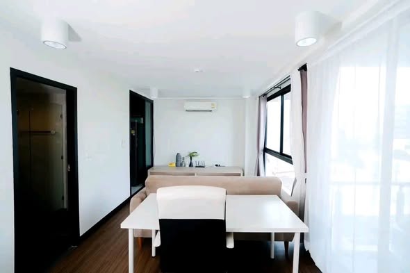 room interior of Chateau In Town Ratchada 20 Condo