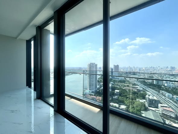 room interior of Chatrium Riverside Condominium