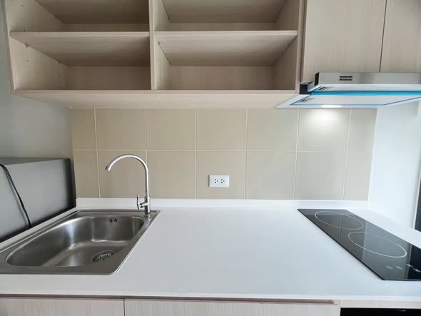 bathroom and kitchen of Chewathai Hallmark Ladprao – Chokchai 4 Phase 2